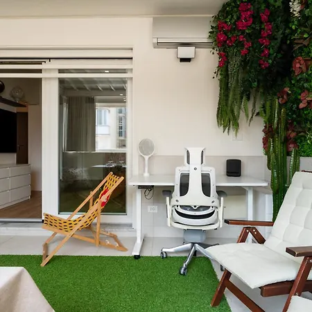 Terrace Apartment *