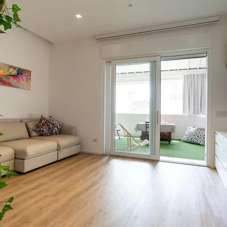 Terrace Apartment *